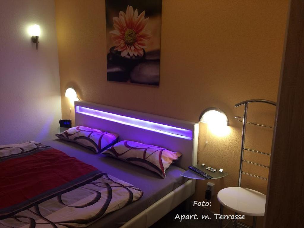 Shervin Apartment Nuembrecht